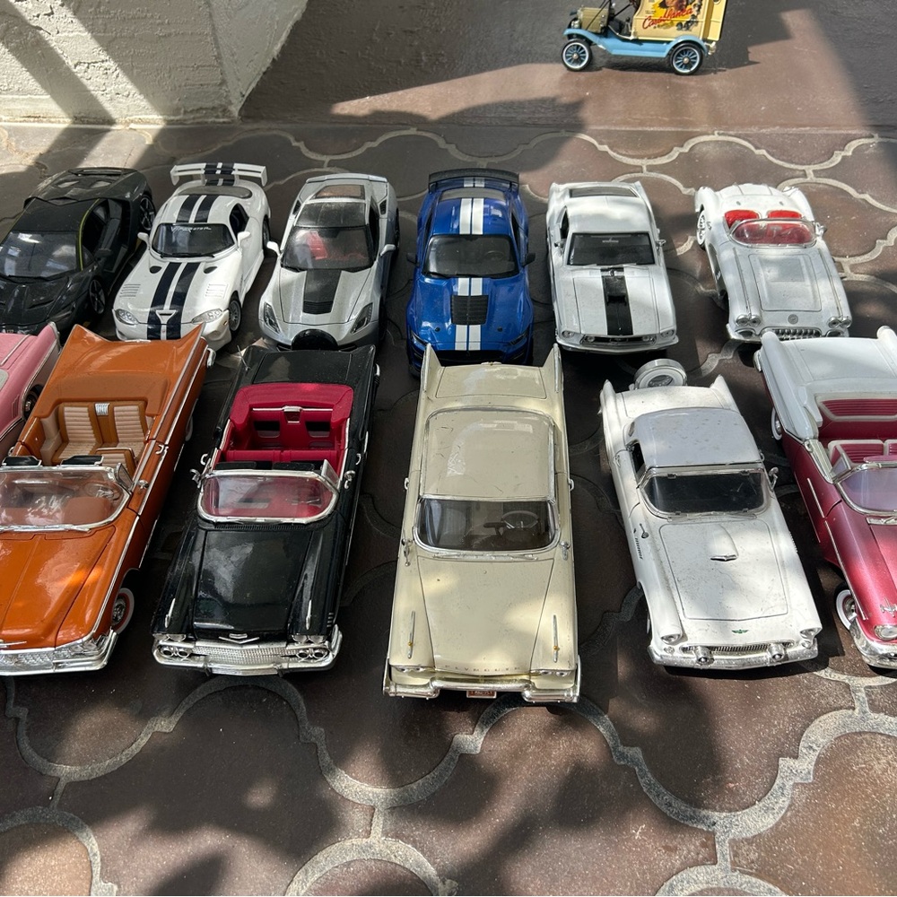 Classic Car Toy Set - Multicolor